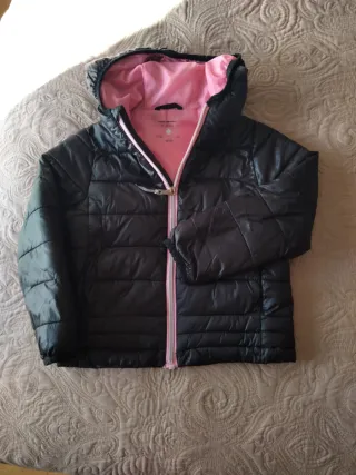Cazadora niña negra con forro rosa Talla 4/5 110cm
