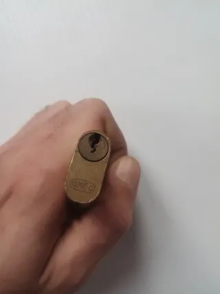 Cilindro ovale con 2 chiavi