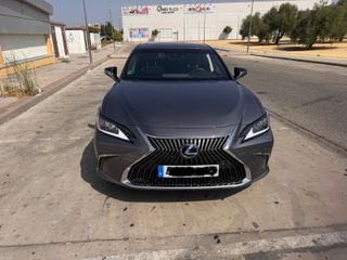 Lexus ES 300h 2021