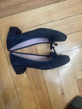 Bailarinas Pretty Ballerinas azules. puestas 2