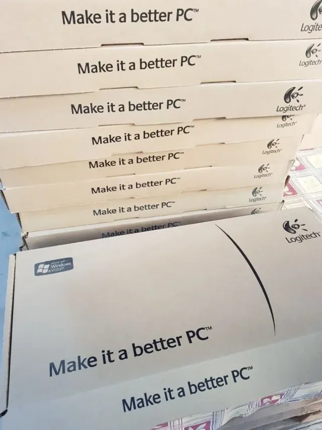 Teclado Logitech Negro ps2 - no usb -