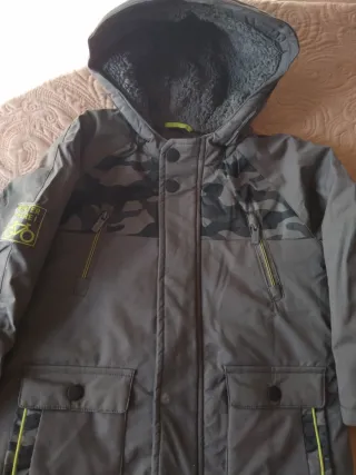 Cazadora niño Mayoral. Talla 3, 98cm.