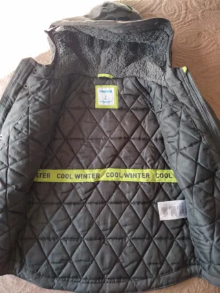 Cazadora niño Mayoral. Talla 3, 98cm.