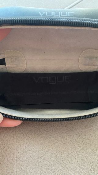 Gafas de sol Guess negras y grises