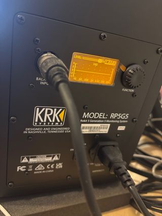 2 Monitores KRK RP5G5 Negros