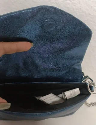 Bolso fiesta azul Zara con funda