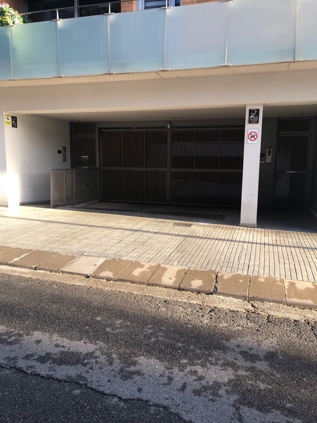 Parking de alquiler en centro Roses