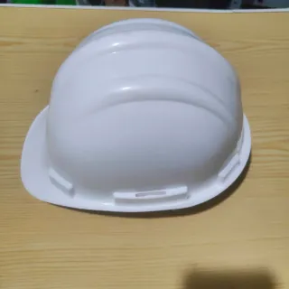 Casco de obra blanco