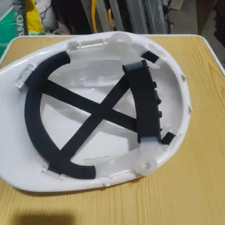 Casco de obra blanco