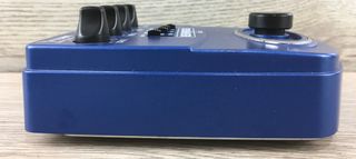 BEHRINGER GDI 21 V-TONE GUITAR