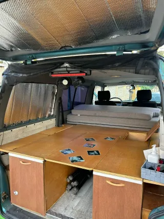 Autocaravana VW Caravelle Verde