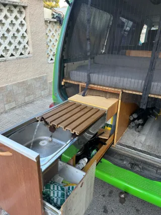 Autocaravana VW Caravelle Verde