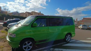 Autocaravana VW Caravelle Verde