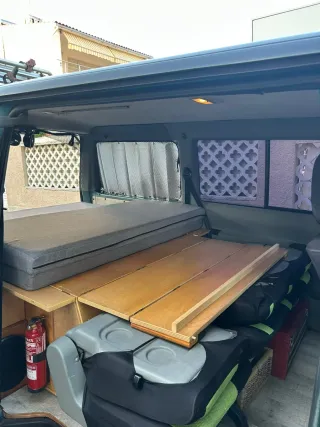 Autocaravana VW Caravelle Verde