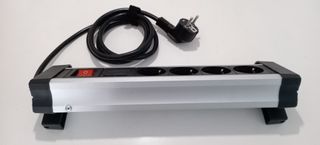 Regleta Alimentación 4 x Tomas Enchufes + 2 x USB