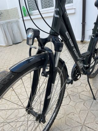 Bicicleta urbana negra