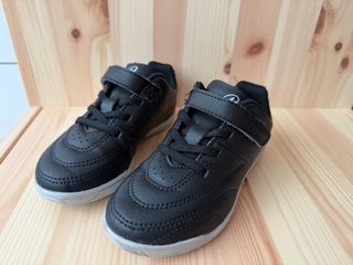 Zapatillas fútbol niño negras talla 27