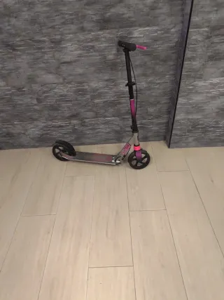 Patinete Oxelo plateado y rosa