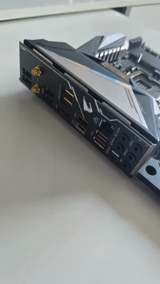 Placa Base Gigabyte Aorus Z390 Ultra