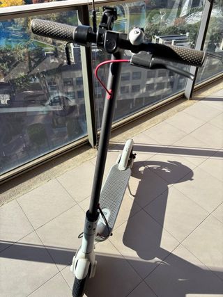 Patinete Eléctrico Xiaomi Mi Scooter M365