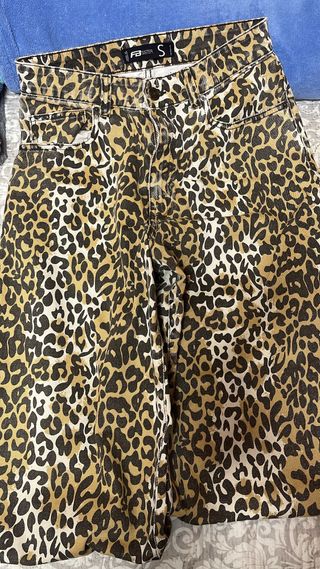 Vaqueros mujer estampado leopardo