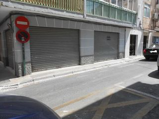 Local comercial en alquiler en Barrio de Zaidín en Granada