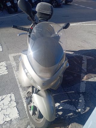 Suzuki Burgman 125 precio negociable