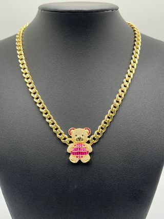 GARGANTILLA BARBADA OSO FUCSIA, Hueca. Oro 18k.