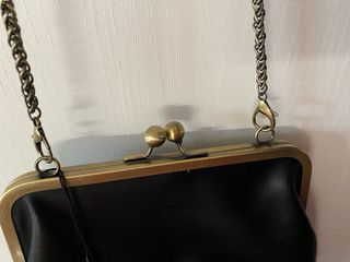 Borsetta nera con catena Nuova