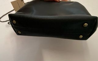 Borsetta nera con catena Nuova