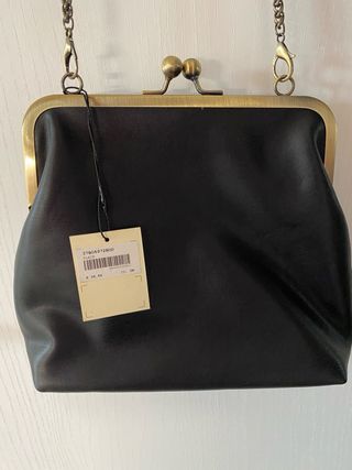 Borsetta nera con catena Nuova