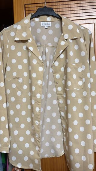 Camisa In The Style lunares beige M