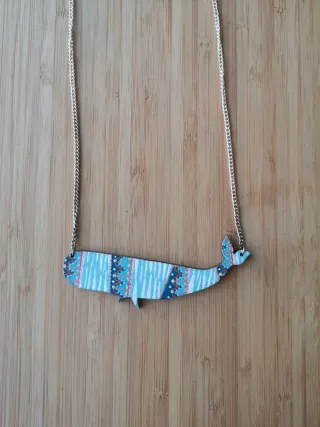 Collana balena geometrica floreale