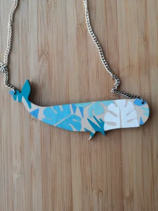 Collana balena geometrica floreale