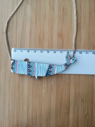 Collana balena geometrica floreale