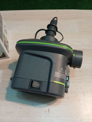 Hinchador eléctrico a pilas, Intex