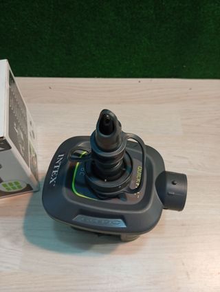 Hinchador eléctrico a pilas, Intex