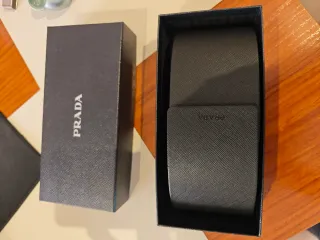 Gafas de sol Prada Negras