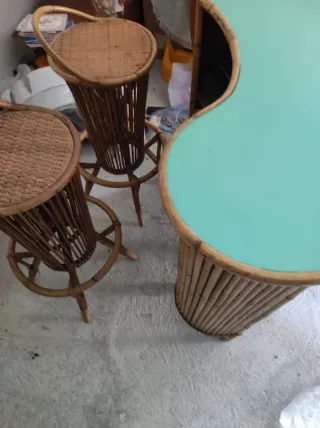 Mobile bar in bamboo e vimini