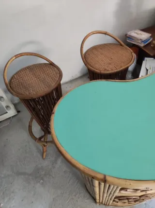 Mobile bar in bamboo e vimini