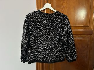 Sudadera Zara lentejuelas negra y plateada