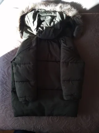 Abrigo unisex capucha Zara Talla 2/3. 98cm.