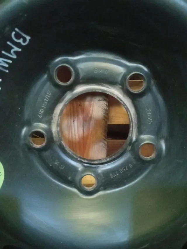 Rueda de repuesto BMW X3 (2005)