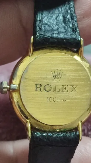 Reloj Rolex Quartz Blanco y Negro