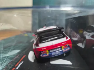 Coche Rally Citroën 1:43 Loeb