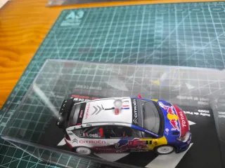 Coche Rally Citroën 1:43 Loeb
