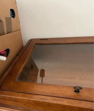 Vetrinetta in legno con serratura