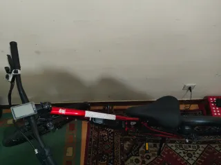 Bicicleta Eléctrica Roja