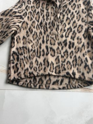 Sudadera Zara animal print polar