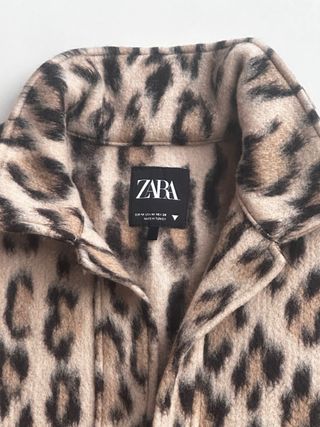 Sudadera Zara animal print polar